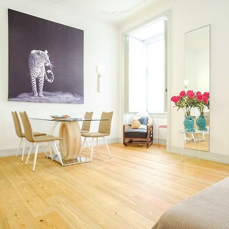 Superb Apartment In Historical Centre Lisbona Esterno foto